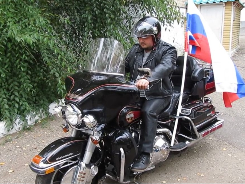 Байкеры Читы проголосовали на выборах в Госдуму в День памяти мотоциклистов